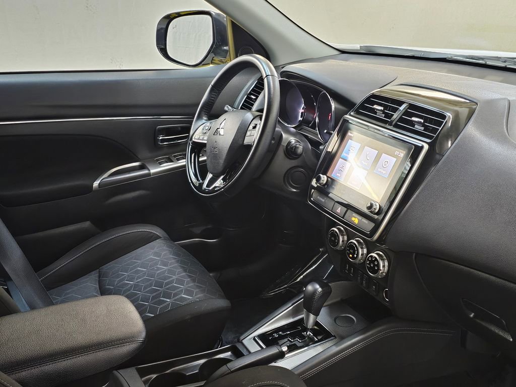 Used 2021 Mitsubishi Outlander Sport SE image 10