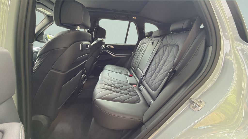 New 2026 BMW X5 xDrive40i AWD/4WD image 29