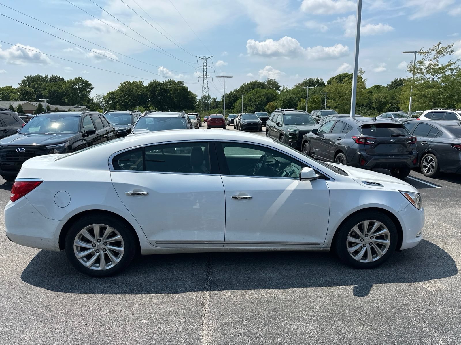 Used 2015 Buick LaCrosse Leather FWD image 3