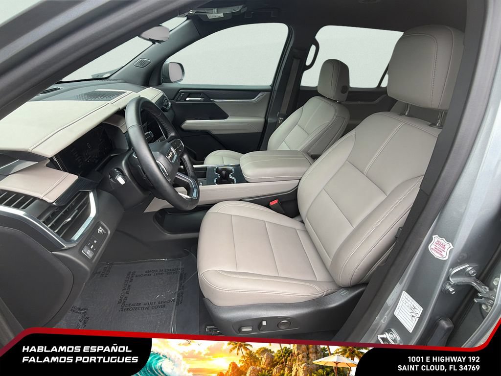 Certified 2026 GMC Acadia Elevation w/ Elevation Premium Package FWD image 11