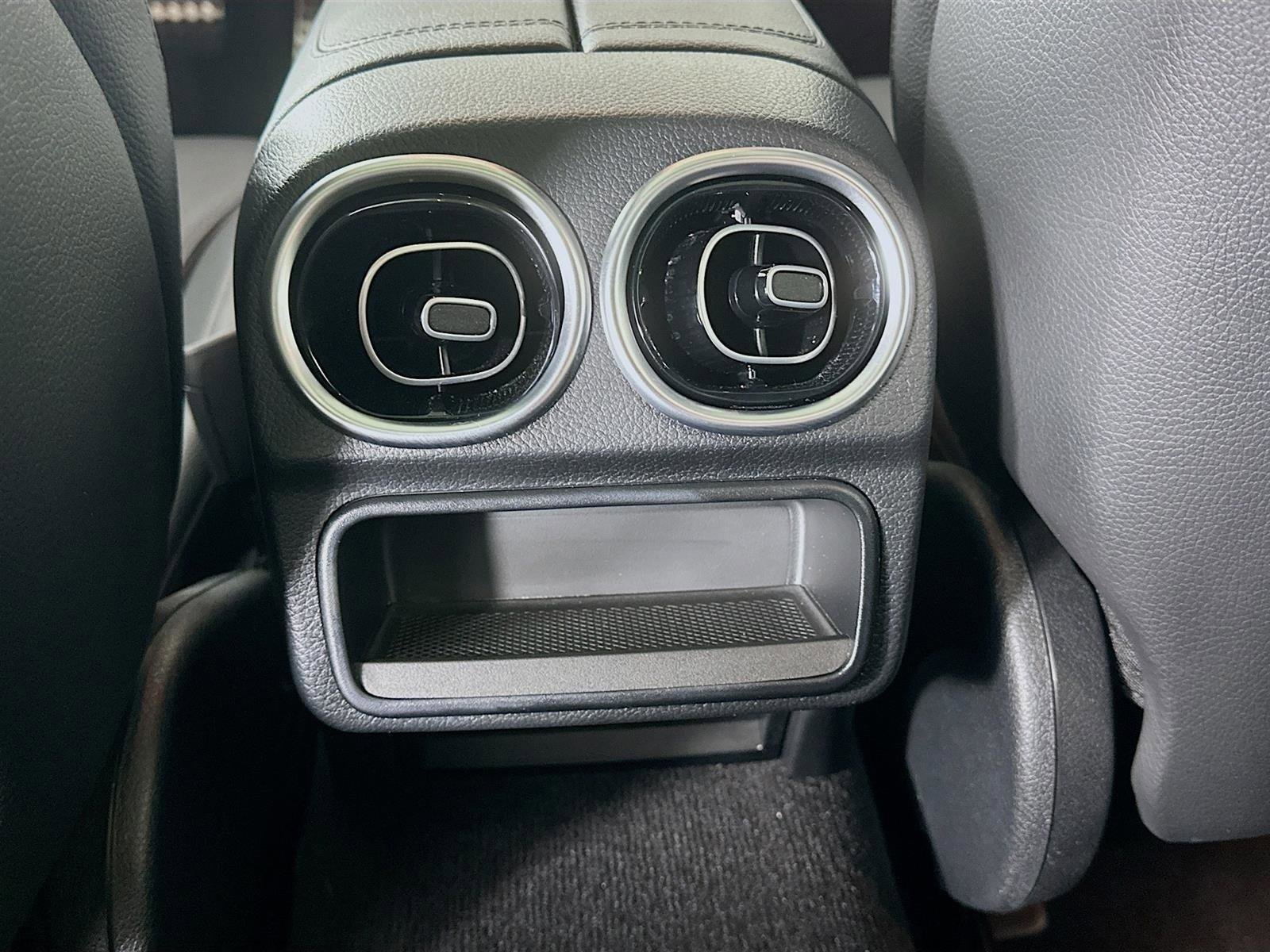 Certified 2024 Mercedes-Benz C 300 4MATIC Sedan image 32