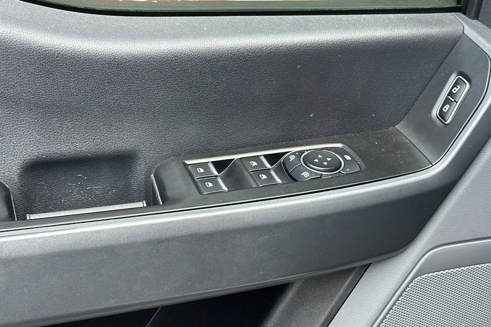 Used 2023 Ford F350 XLT w/ FX4 Off-Road Package image 14