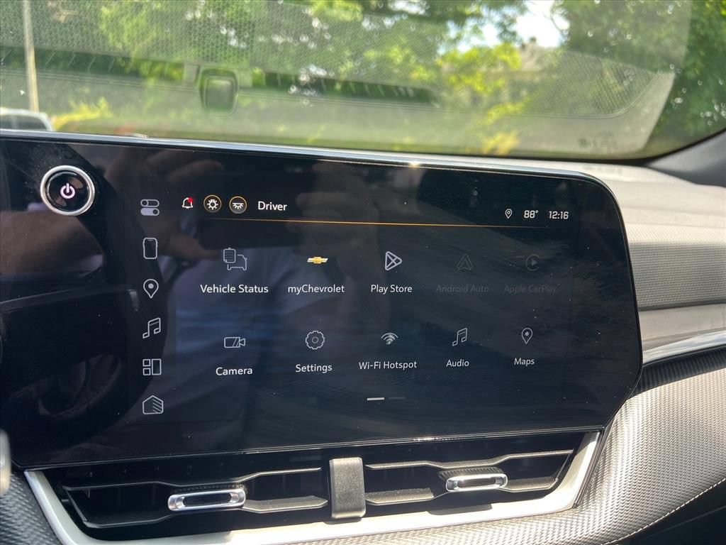 Used 2026 Chevrolet Equinox LT AWD/4WD image 18
