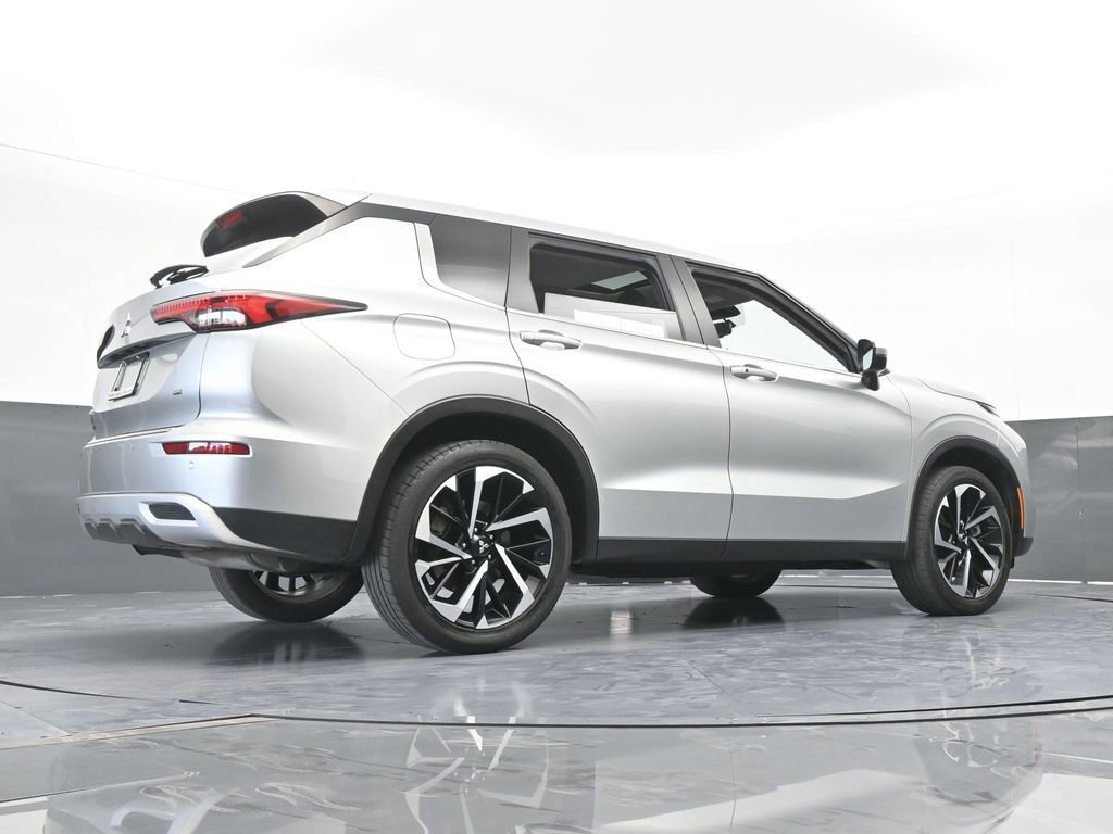 Used 2024 Mitsubishi Outlander SE image 71