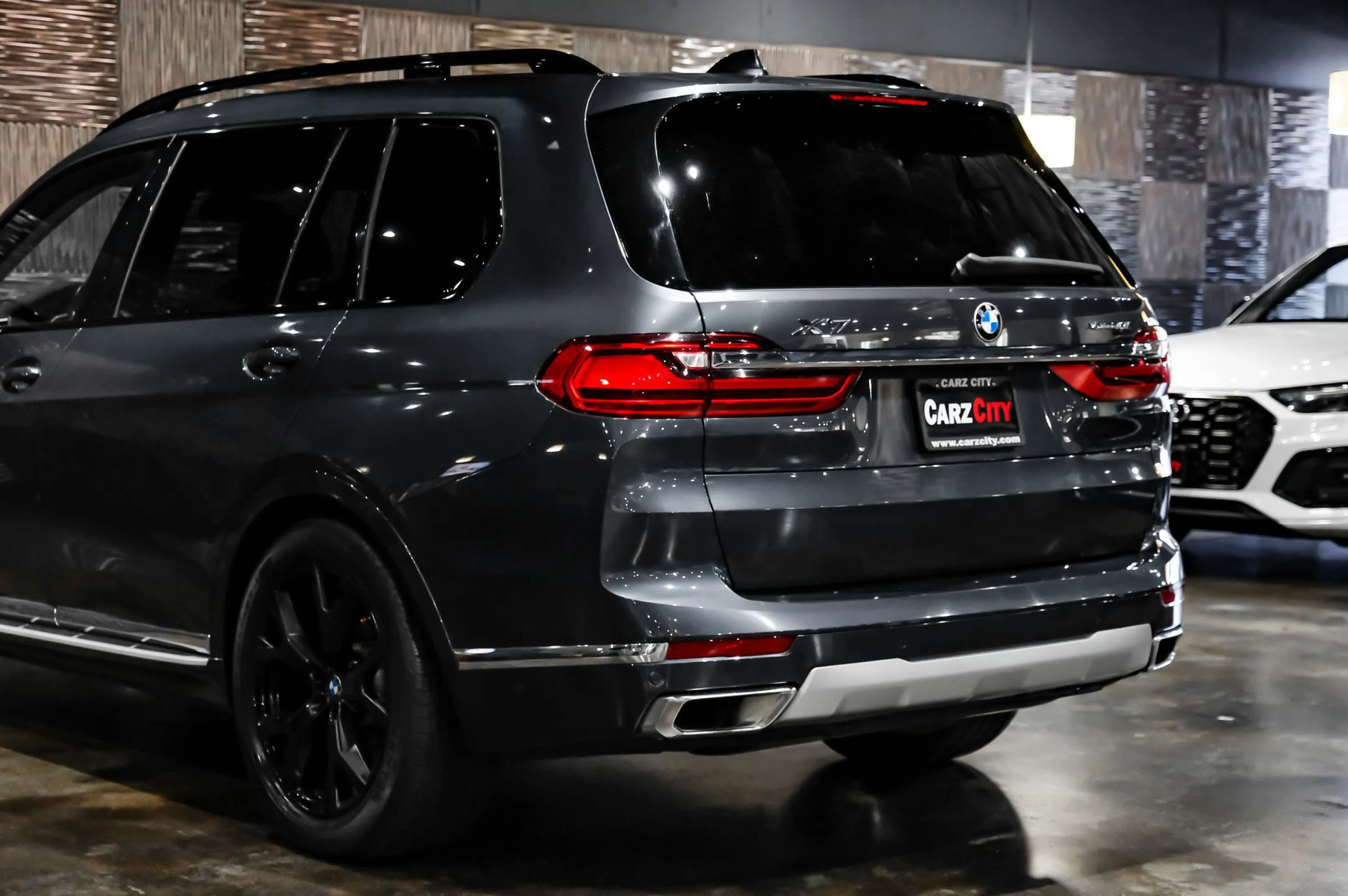 Used 2020 BMW X7 xDrive40i w/ Premium Package AWD/4WD image 14