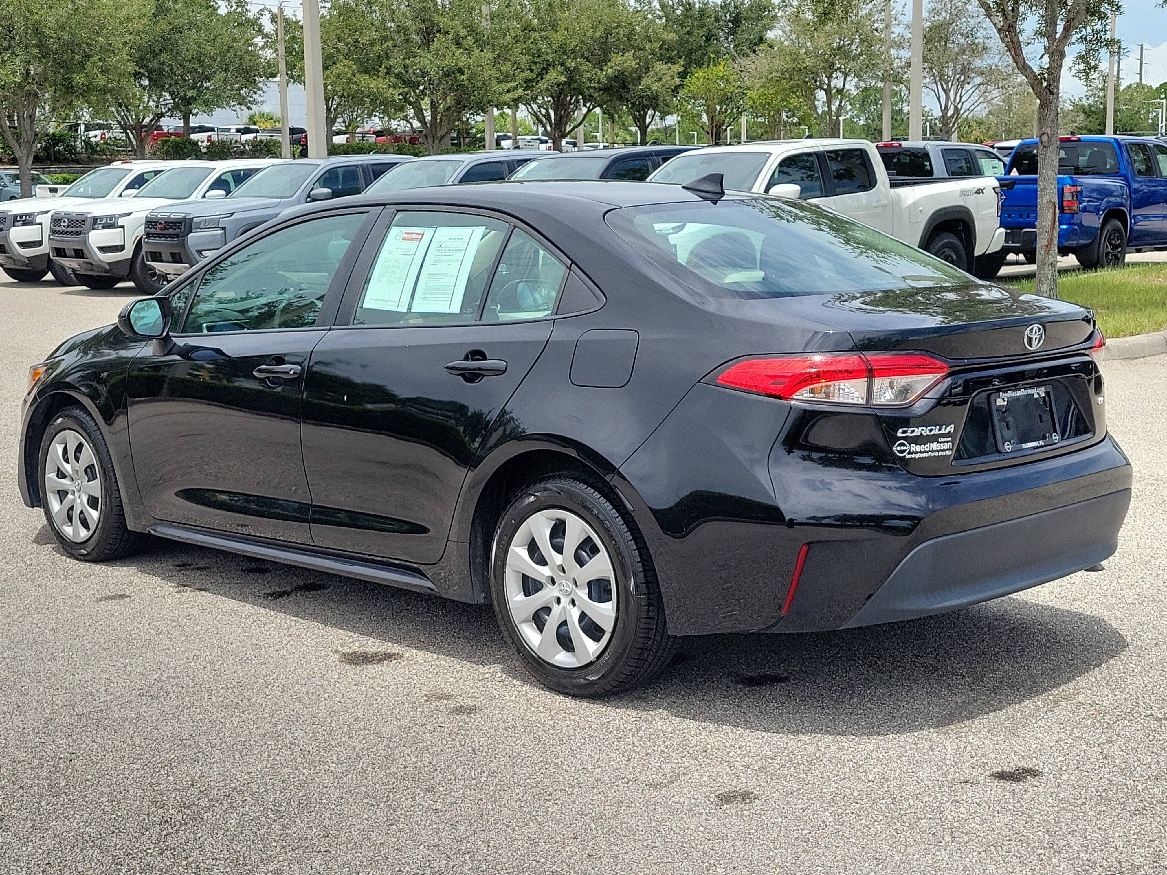 Used 2023 Toyota Corolla LE FWD image 7