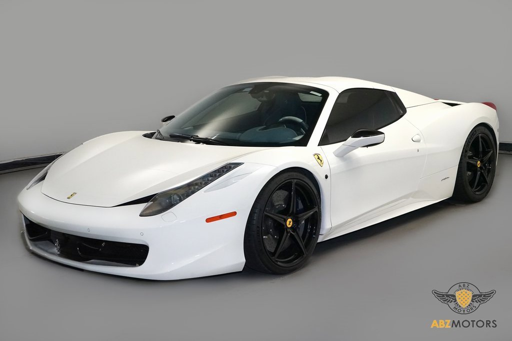 Used 2015 Ferrari 458 Spider image 3