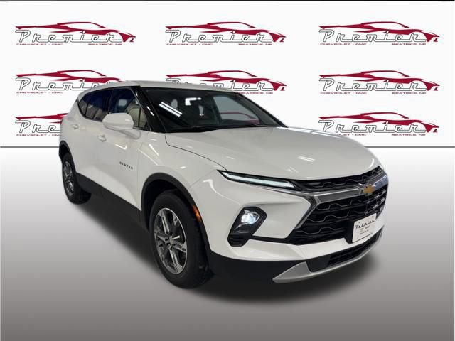 Used 2024 Chevrolet Blazer LT w/ Driver Confidence Package image 8
