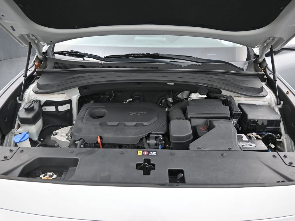 Used 2020 Hyundai Santa Fe SE w/ Cargo Package image 12