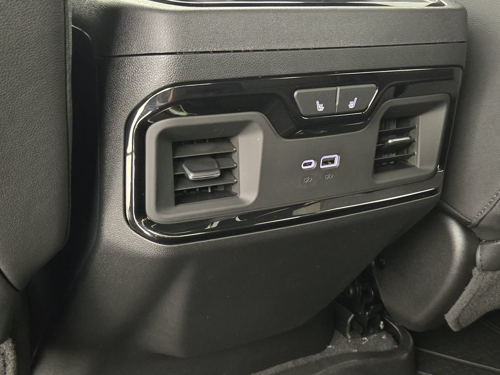 New 2026 Chevrolet Silverado 2500 ZR2 AWD/4WD image 32
