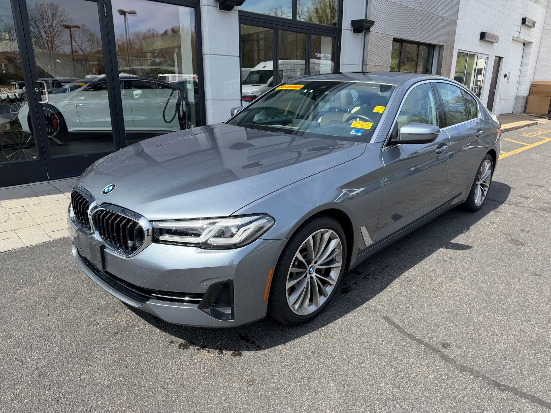 Used 2021 BMW 530i xDrive w/ Convenience Package image 2