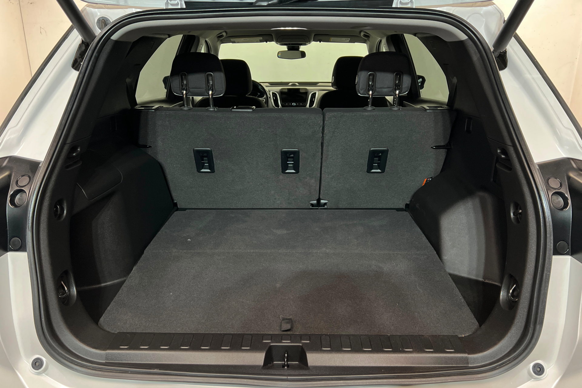 Used 2020 Chevrolet Equinox LT FWD image 23