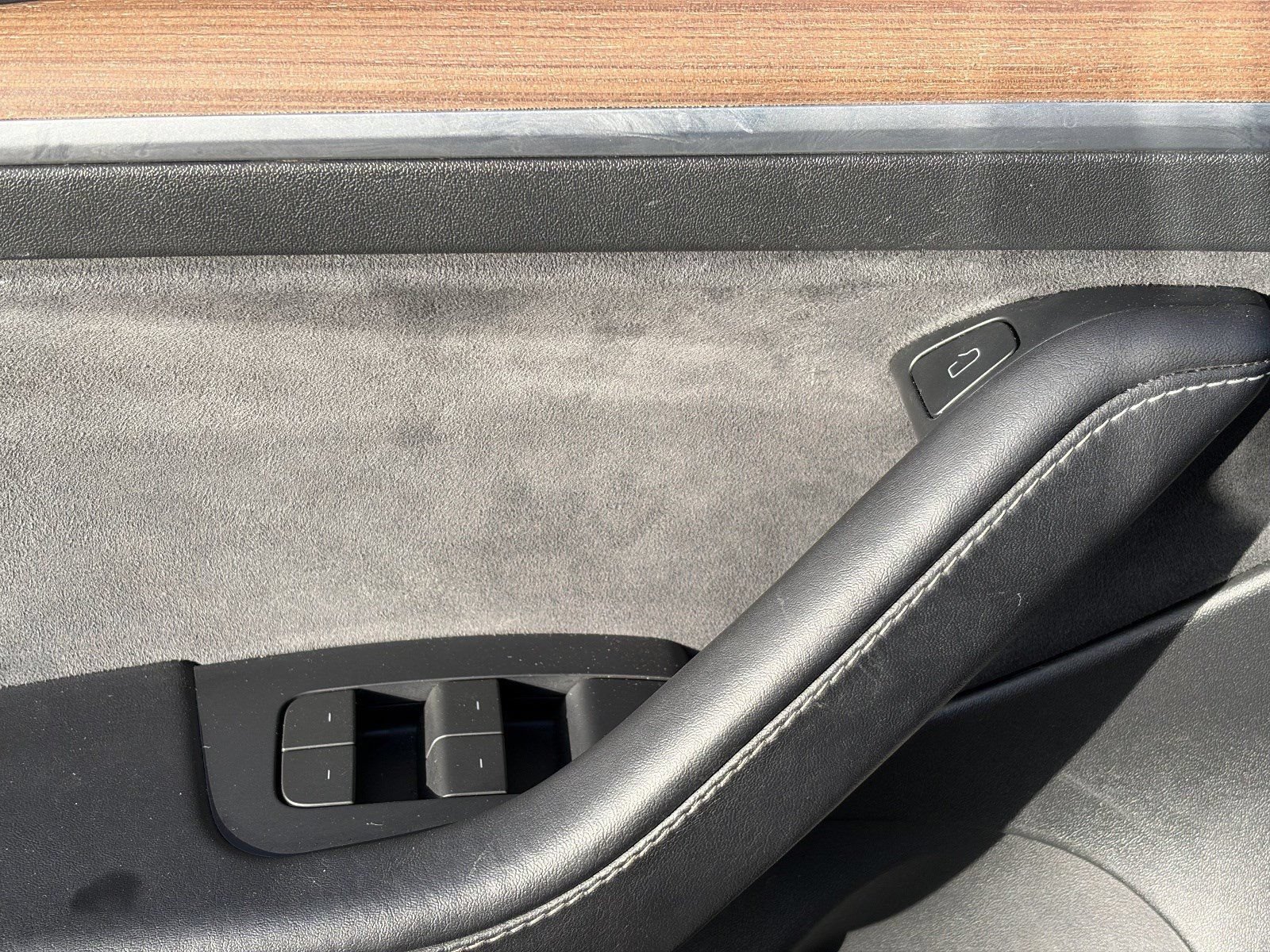 Used 2023 Tesla Model 3 Standard Range RWD image 23