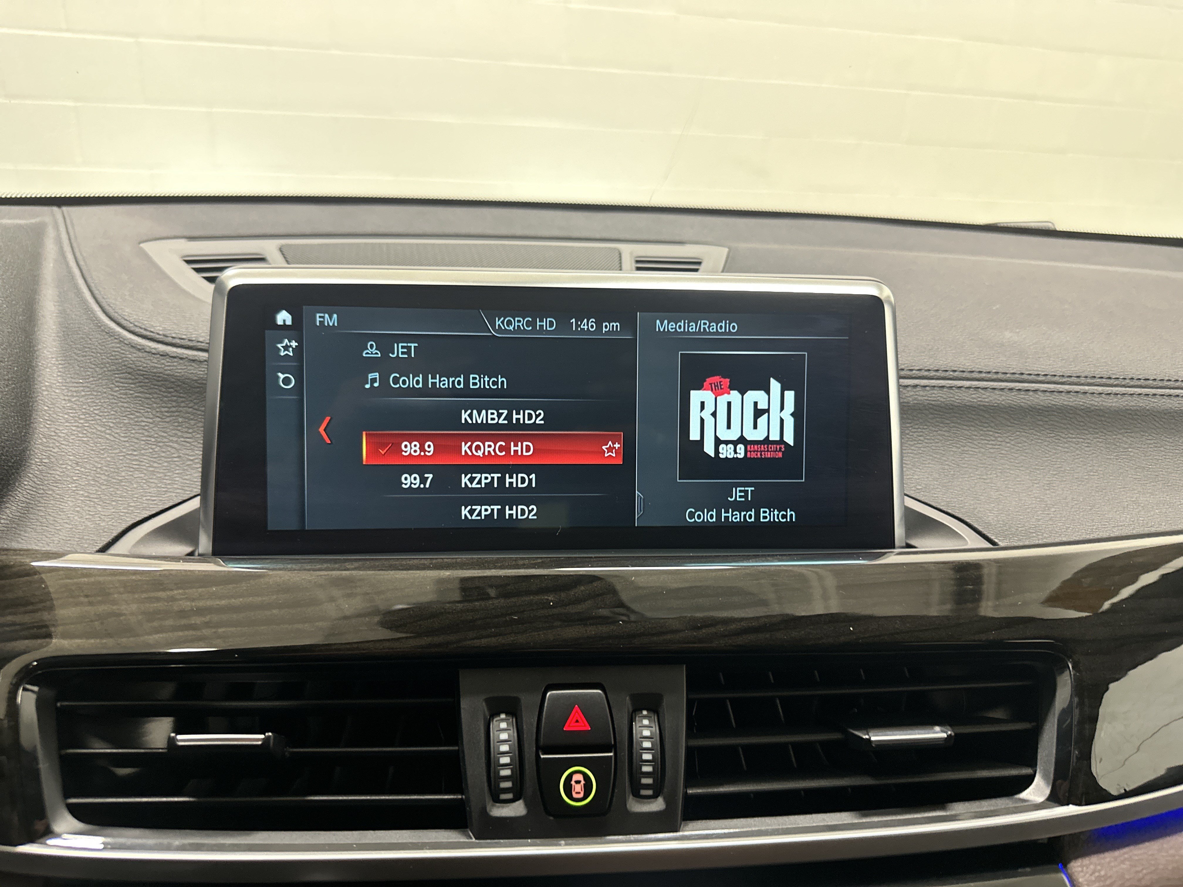 Used 2018 BMW X2 xDrive28i w/ M SportX Package AWD/4WD image 23