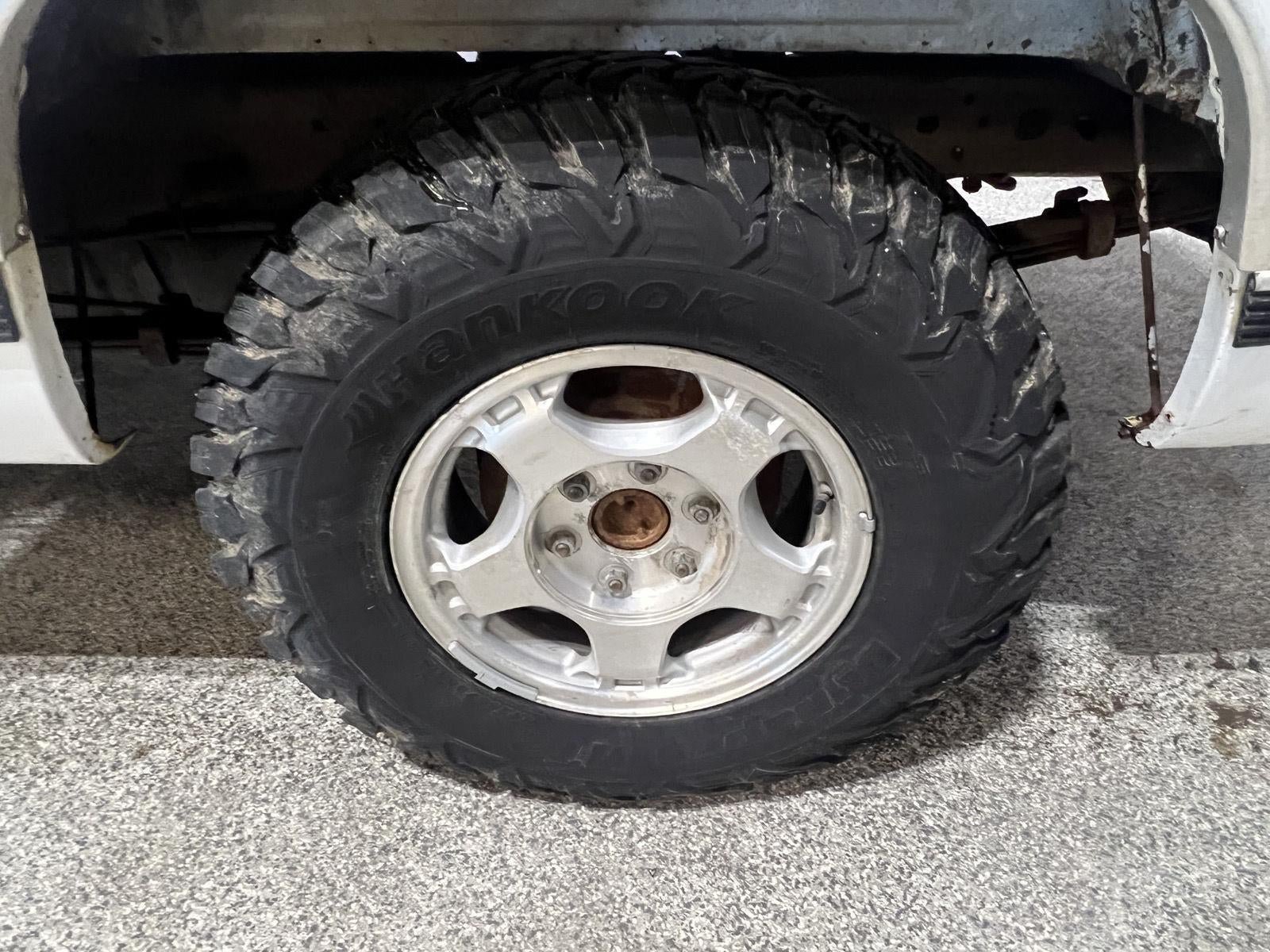 Used 1995 Chevrolet Silverado 1500 4x4 Extended Cab image 18