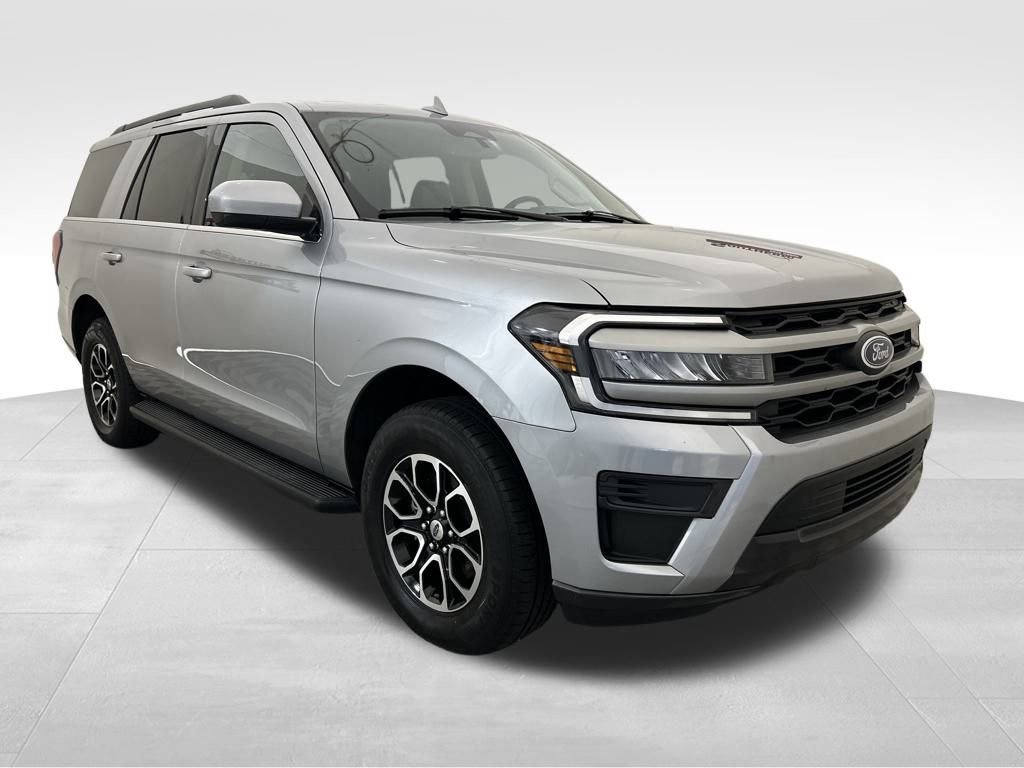 Used 2024 Ford Expedition XLT image 10