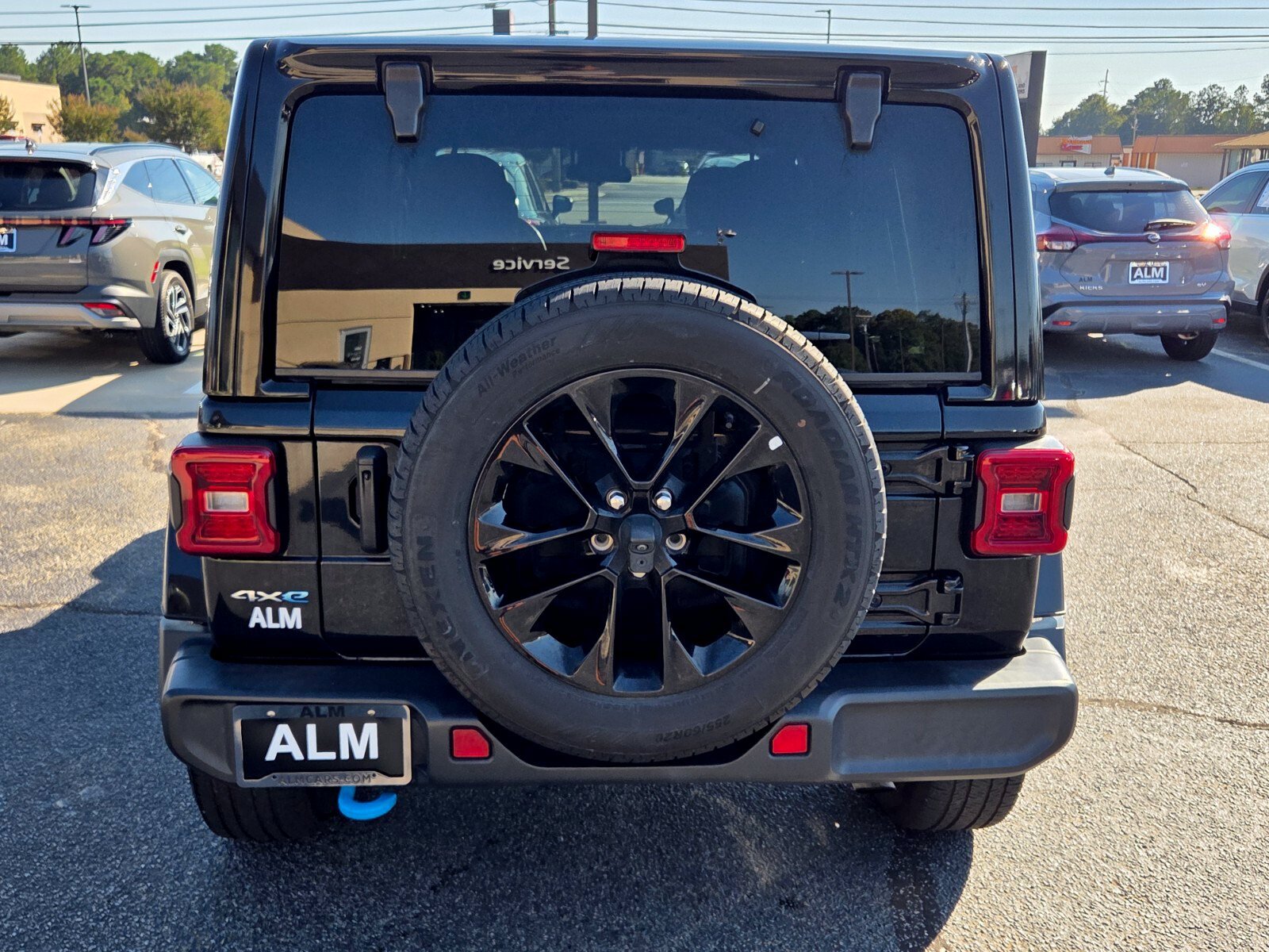 Used 2024 Jeep Wrangler Unlimited Sahara AWD/4WD image 10