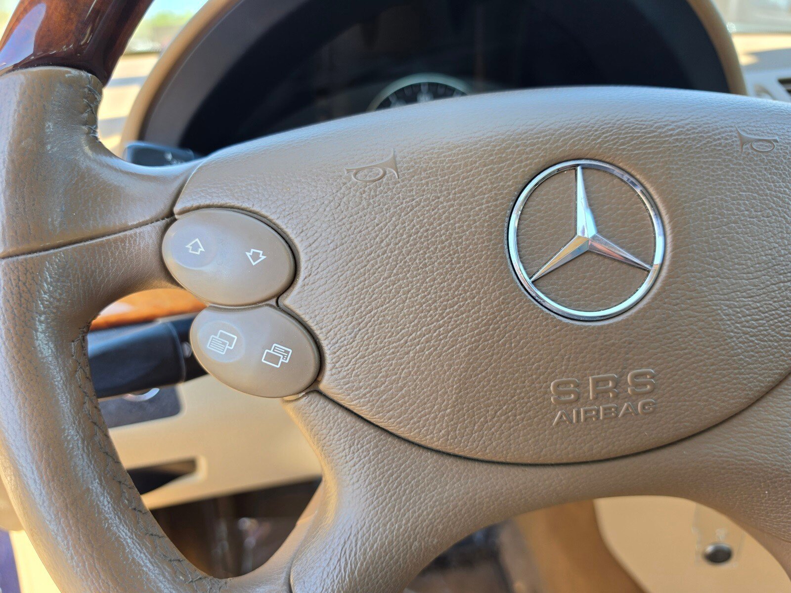 Used 2007 Mercedes-Benz E 320 BlueTEC Sedan image 24