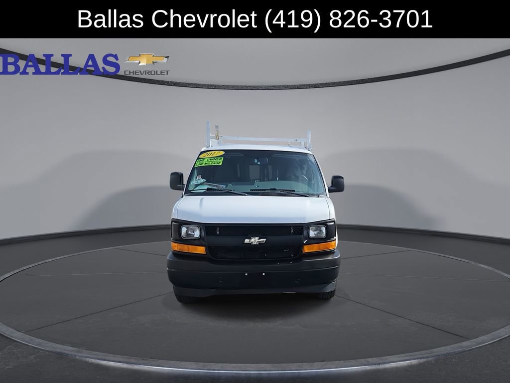 Used 2017 Chevrolet Express 2500 image 3