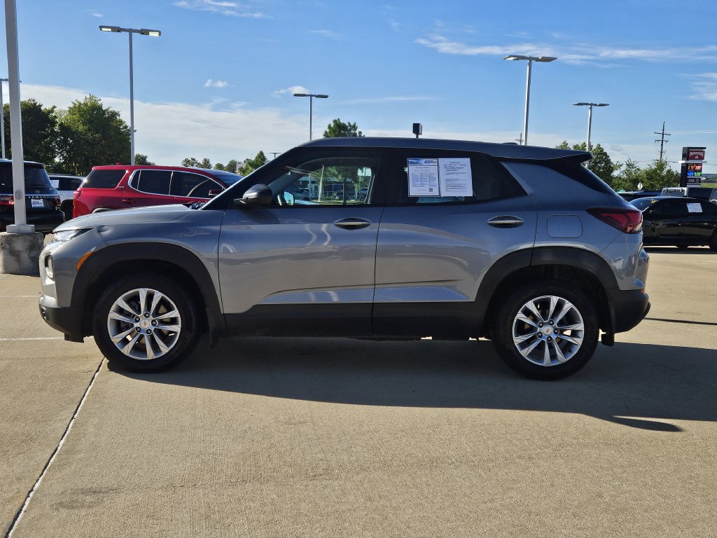 Used 2023 Chevrolet TrailBlazer LS FWD image 4