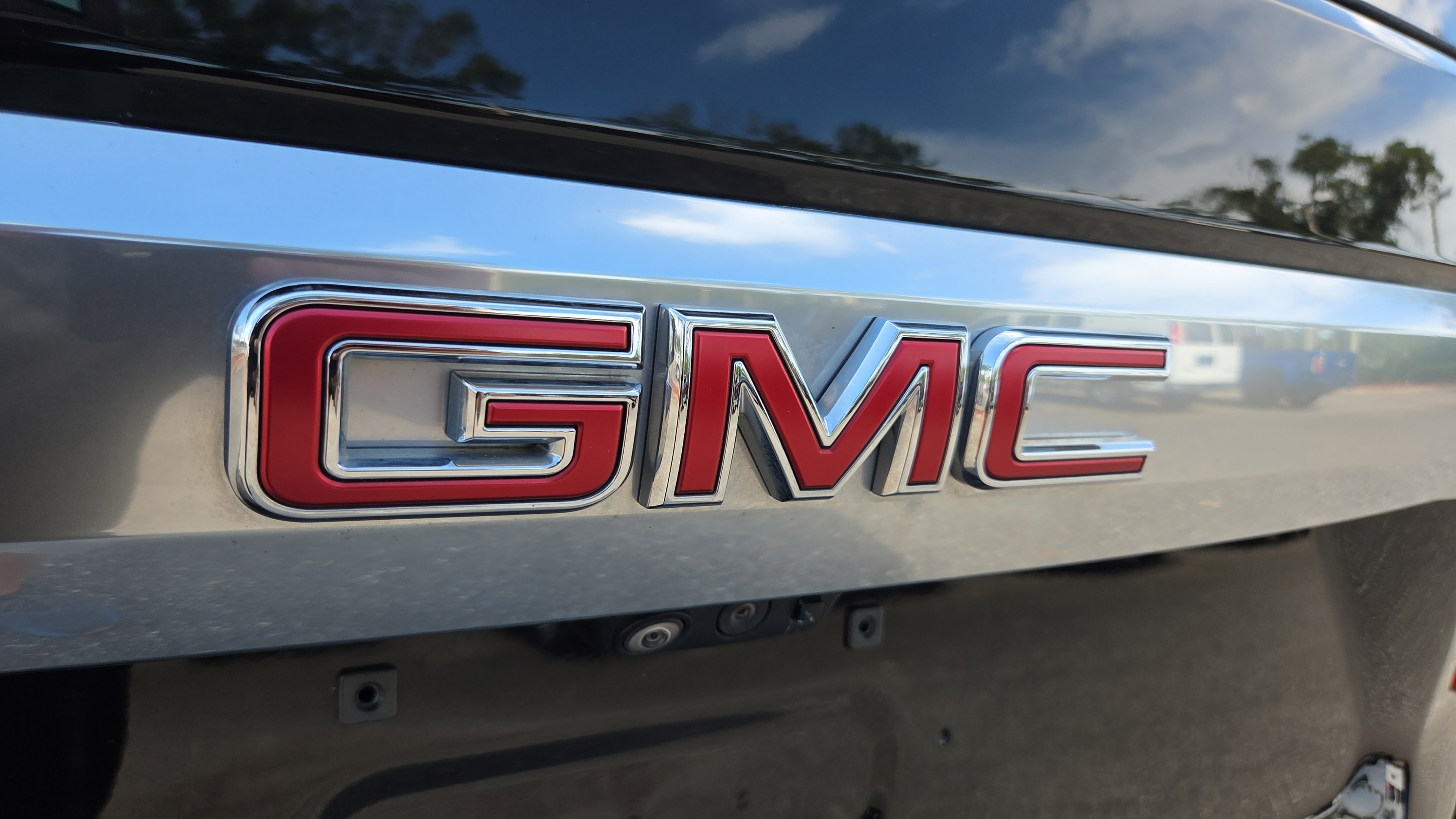 Used 2024 GMC Yukon XL Denali w/ Advanced Technology Package AWD/4WD image 16