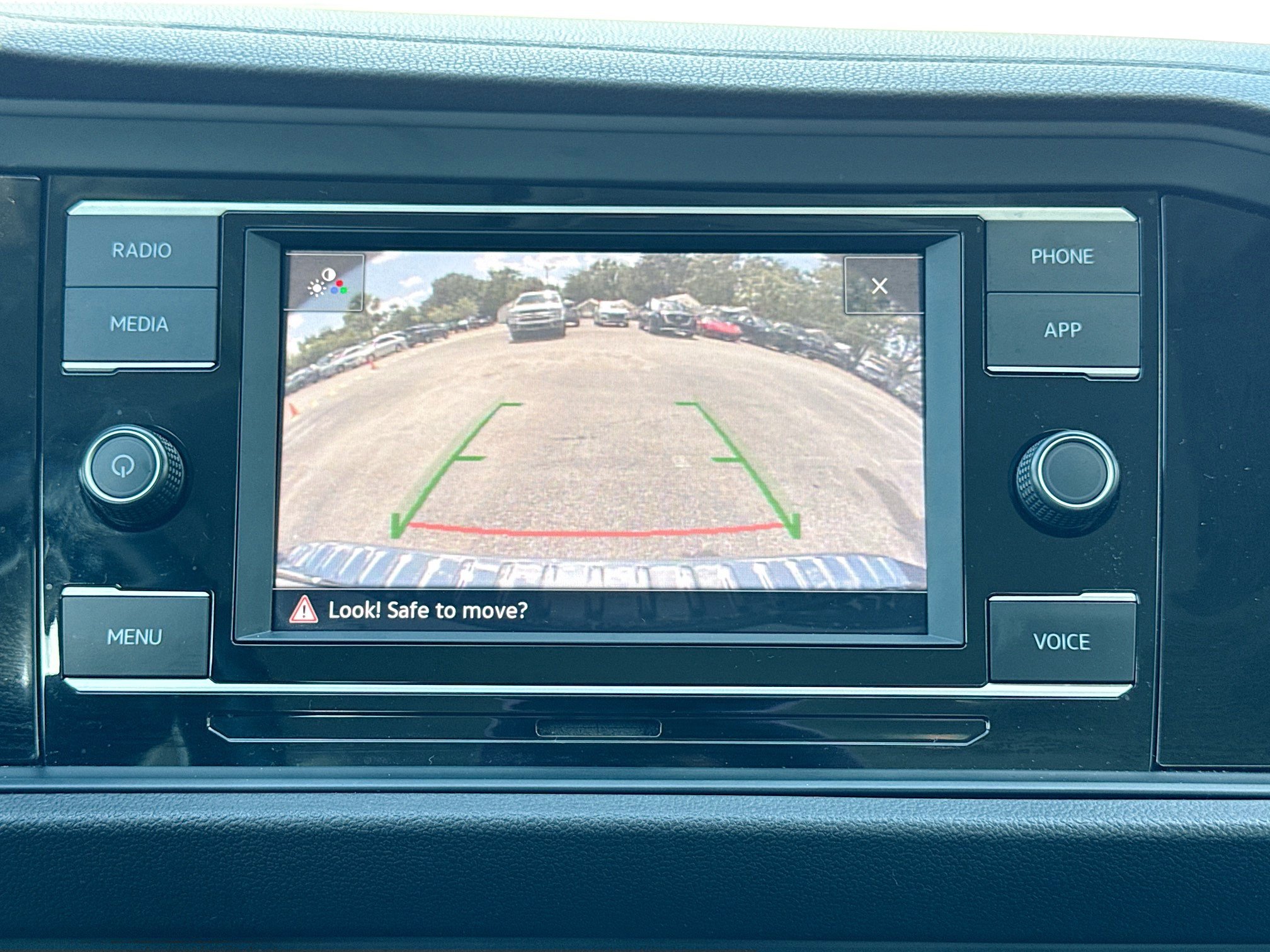 Used 2022 Volkswagen Jetta S FWD image 30