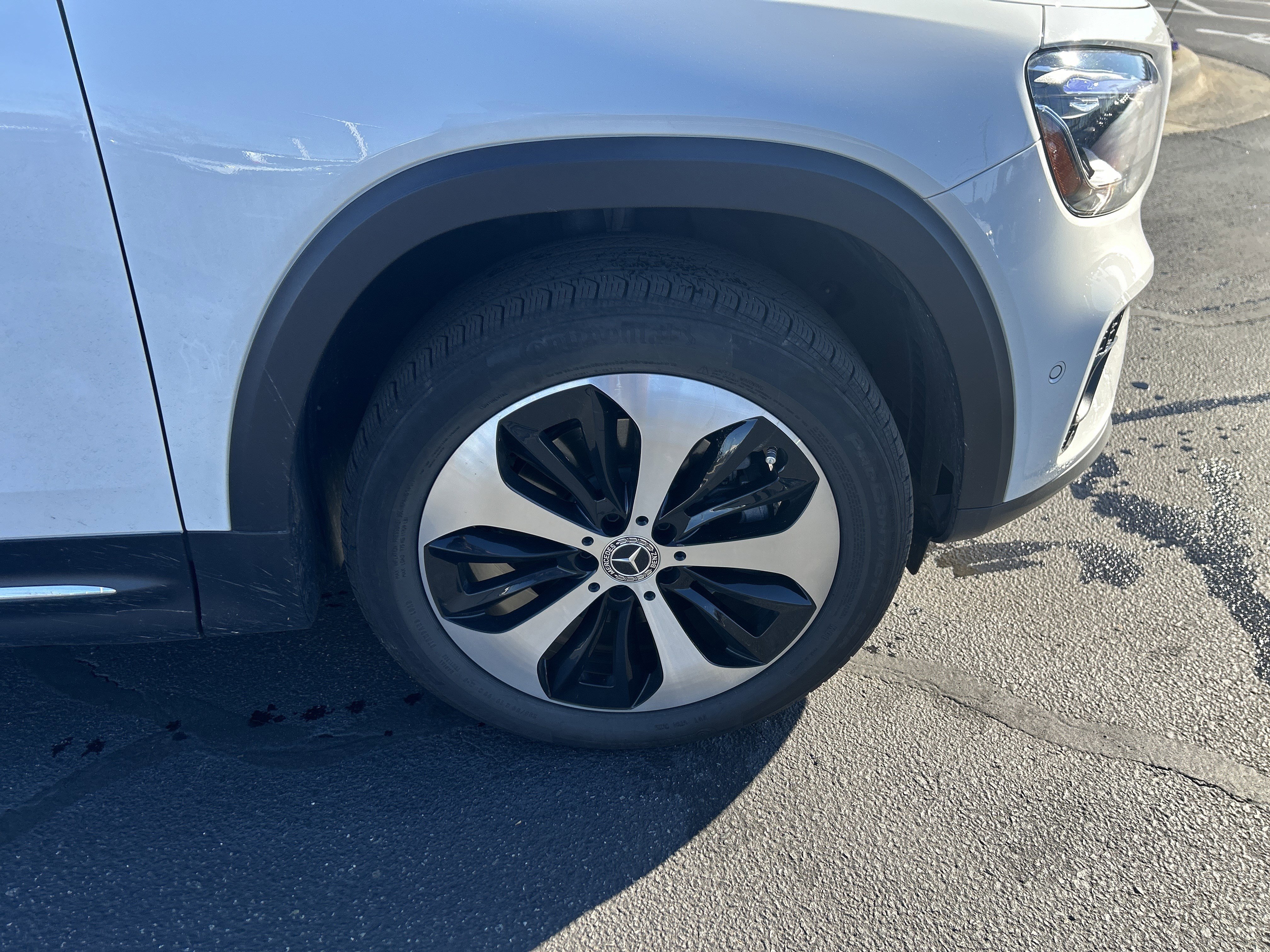 Used 2025 Mercedes-Benz GLB 250 image 13