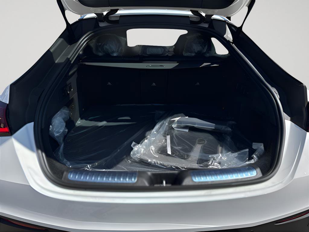 New 2026 Mercedes-Benz GLC 43 AMG 4MATIC Coupe image 24