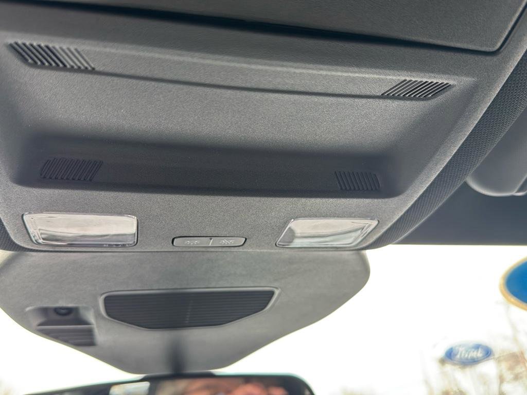 Used 2024 Ford Escape ST-Line w/ Equipment Group 301A image 19