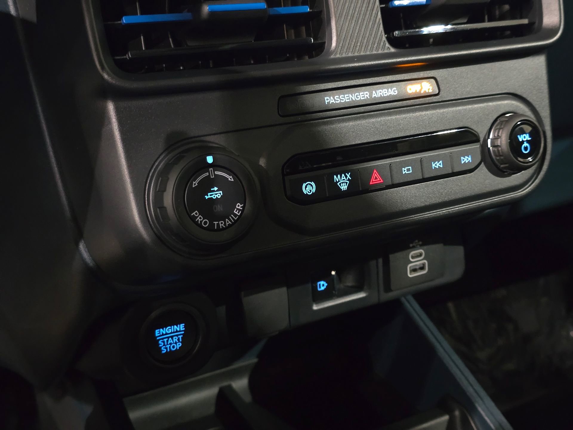 New 2026 Ford Maverick Lobo image 29