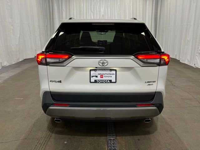 Certified 2022 Toyota RAV4 Limited image 4