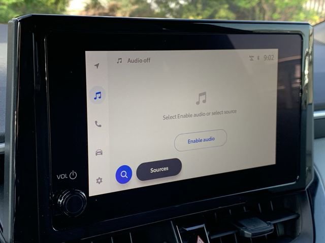 Used 2025 Toyota Corolla SE image 21