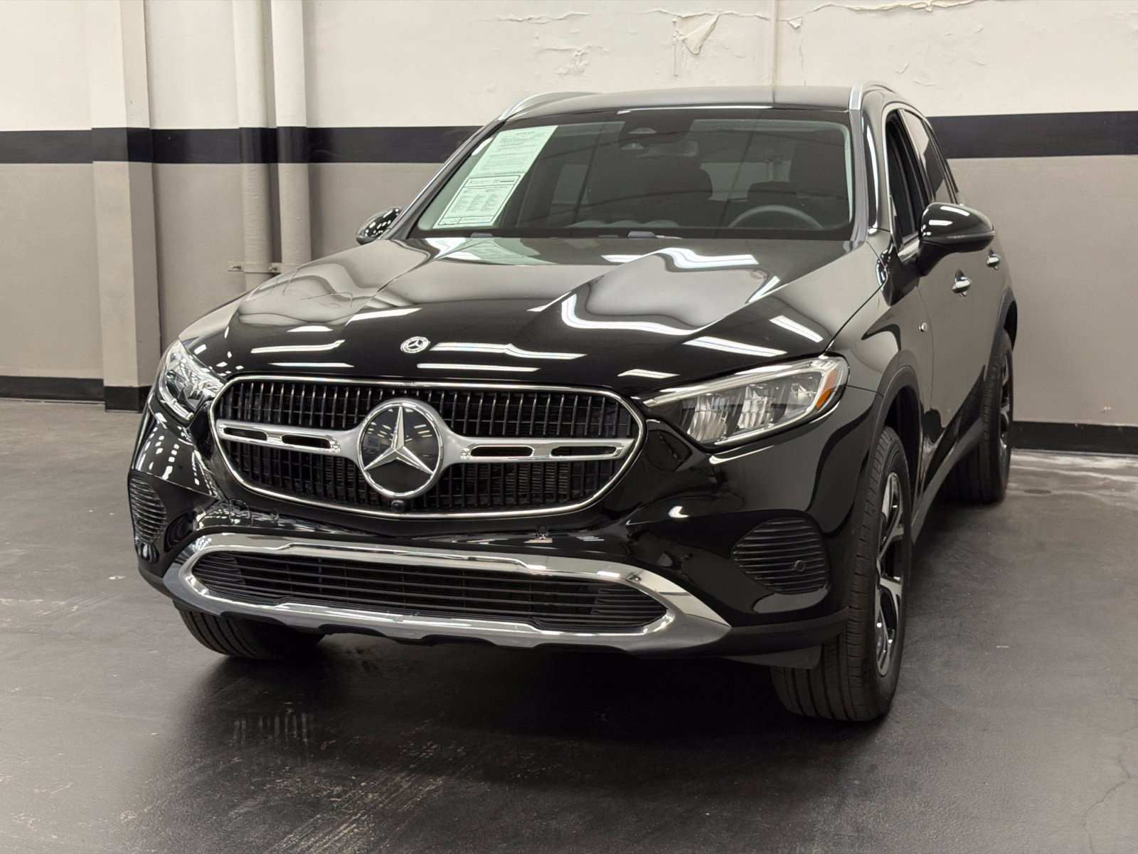 Certified 2025 Mercedes-Benz GLC 350e 4MATIC image 5