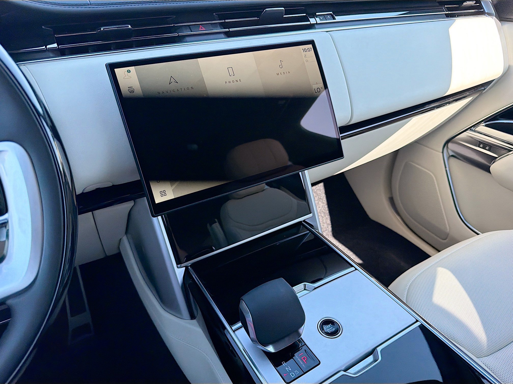 New 2026 Land Rover Range Rover SE AWD/4WD image 29