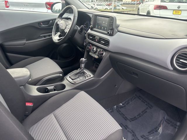 Used 2020 Hyundai Kona SEL w/ Cargo Package image 9