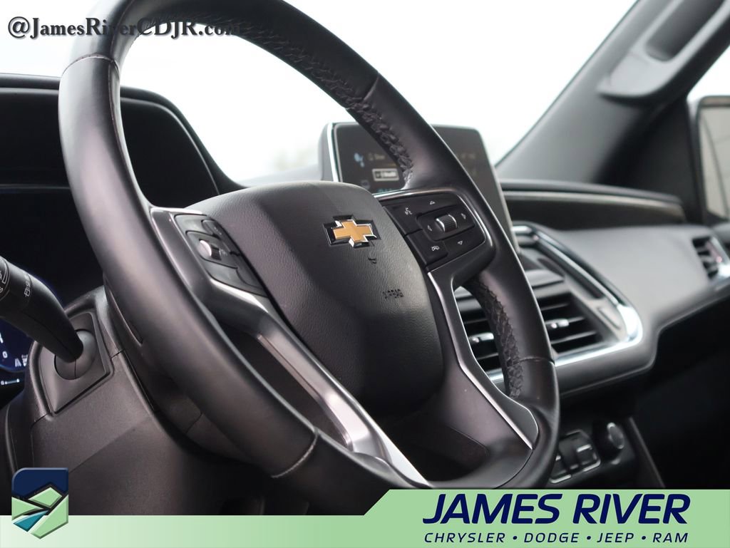 Used 2024 Chevrolet Suburban LT image 26