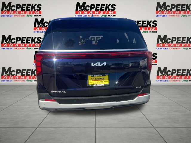 Used 2026 Kia Carnival LXS FWD image 5
