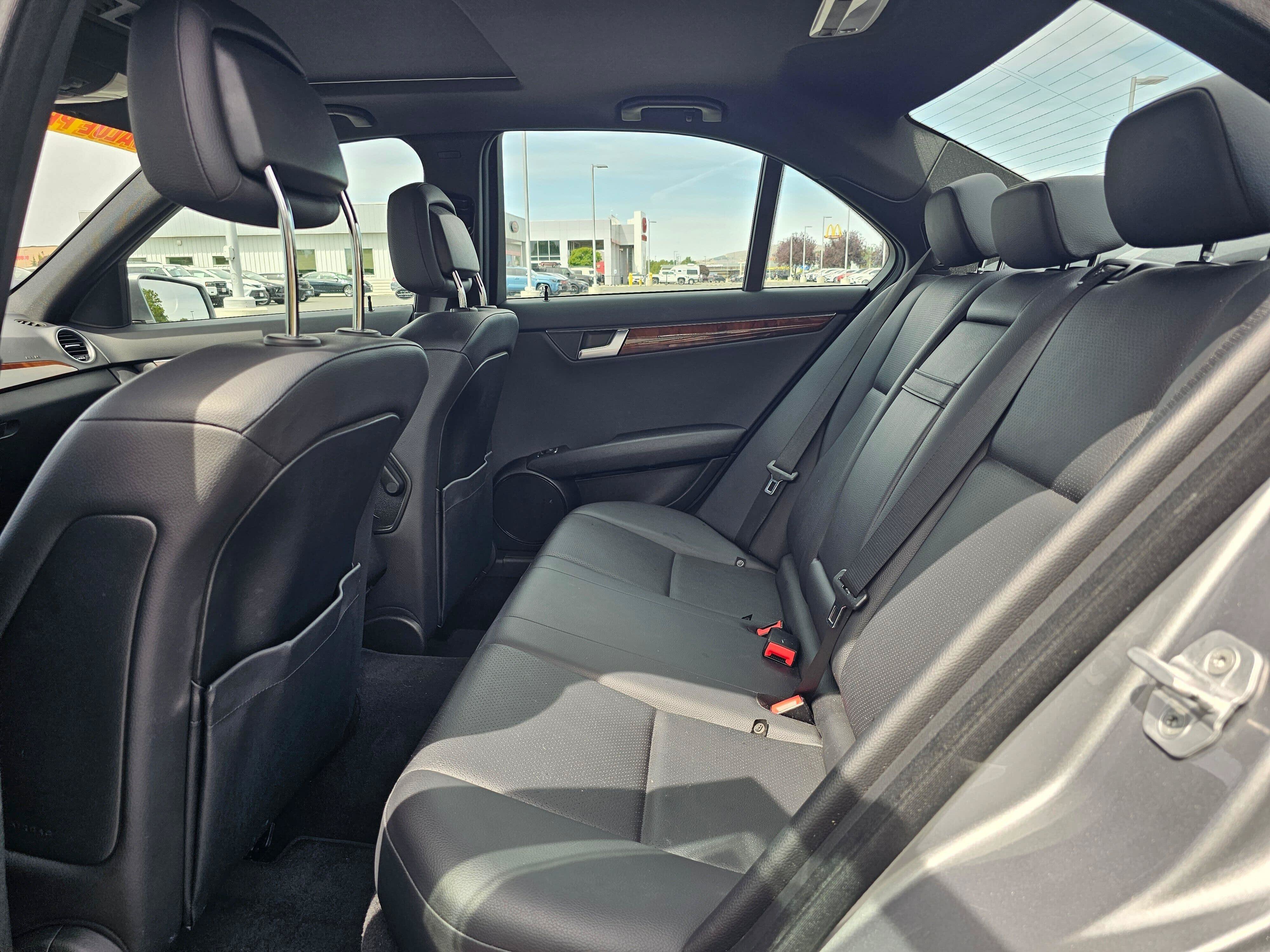 Used 2014 Mercedes-Benz C 300 4MATIC Sedan image 17