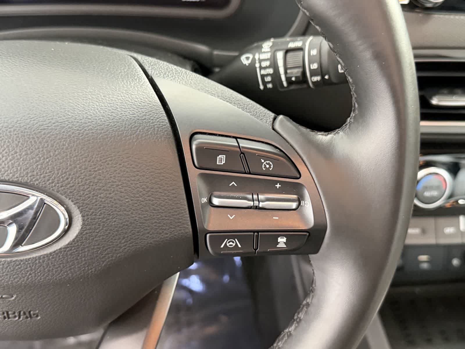 Used 2022 Hyundai Kona Limited w/ Cargo Package AWD/4WD image 18