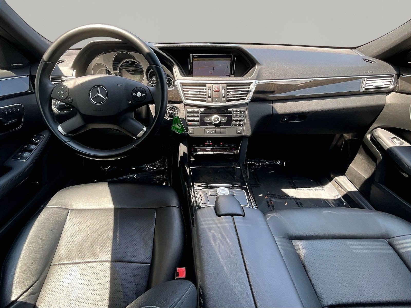 Used 2010 Mercedes-Benz E 350 4MATIC Sedan image 7