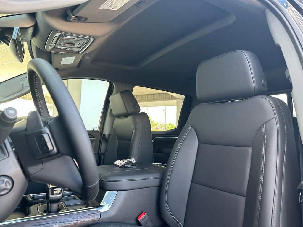 New 2026 GMC Sierra 1500 SLT image 13