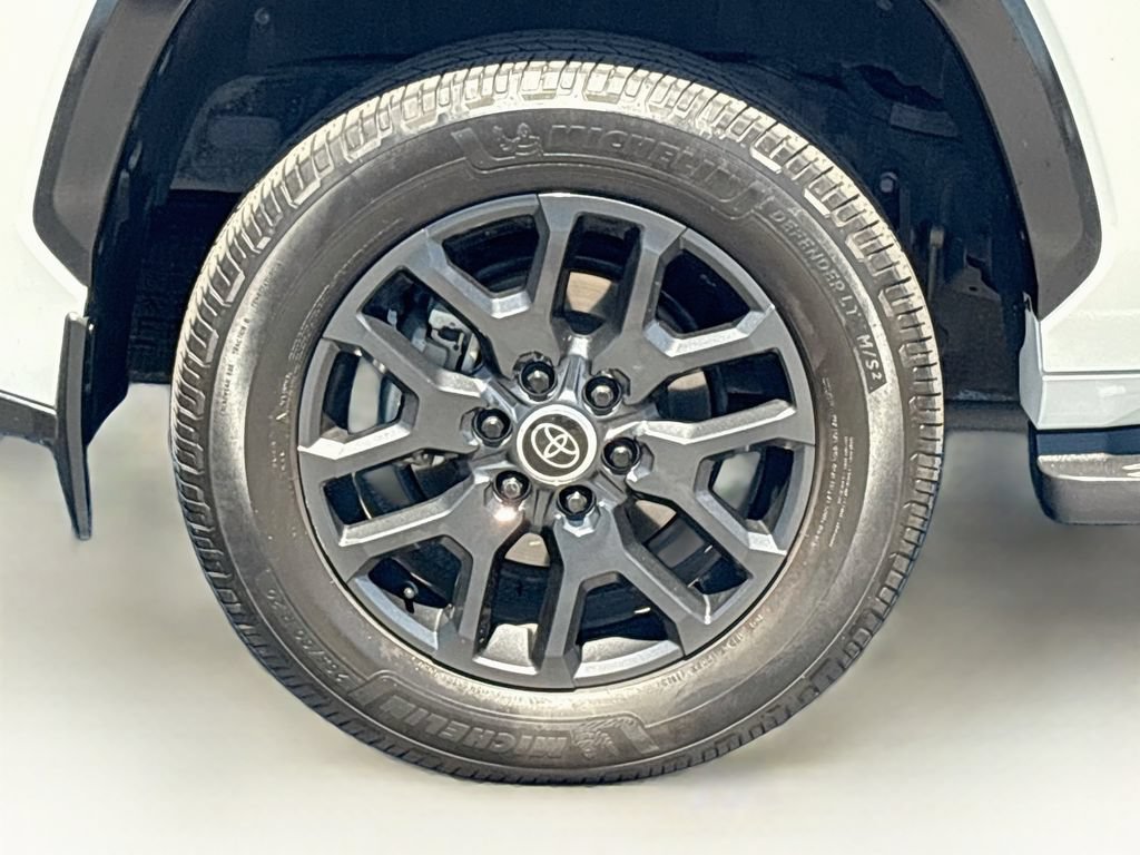 Certified 2024 Toyota Sequoia Platinum AWD/4WD image 34