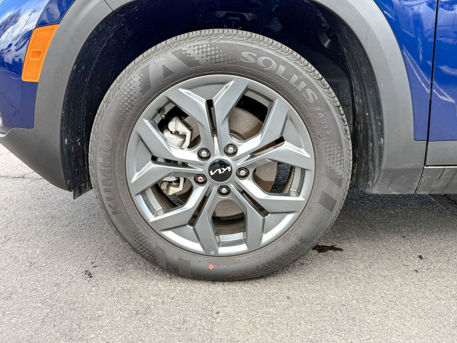 Certified 2025 Kia Seltos LX AWD/4WD image 11