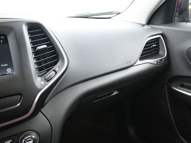 Used 2020 Jeep Cherokee Latitude Lux w/ Comfort/Convenience Group image 31