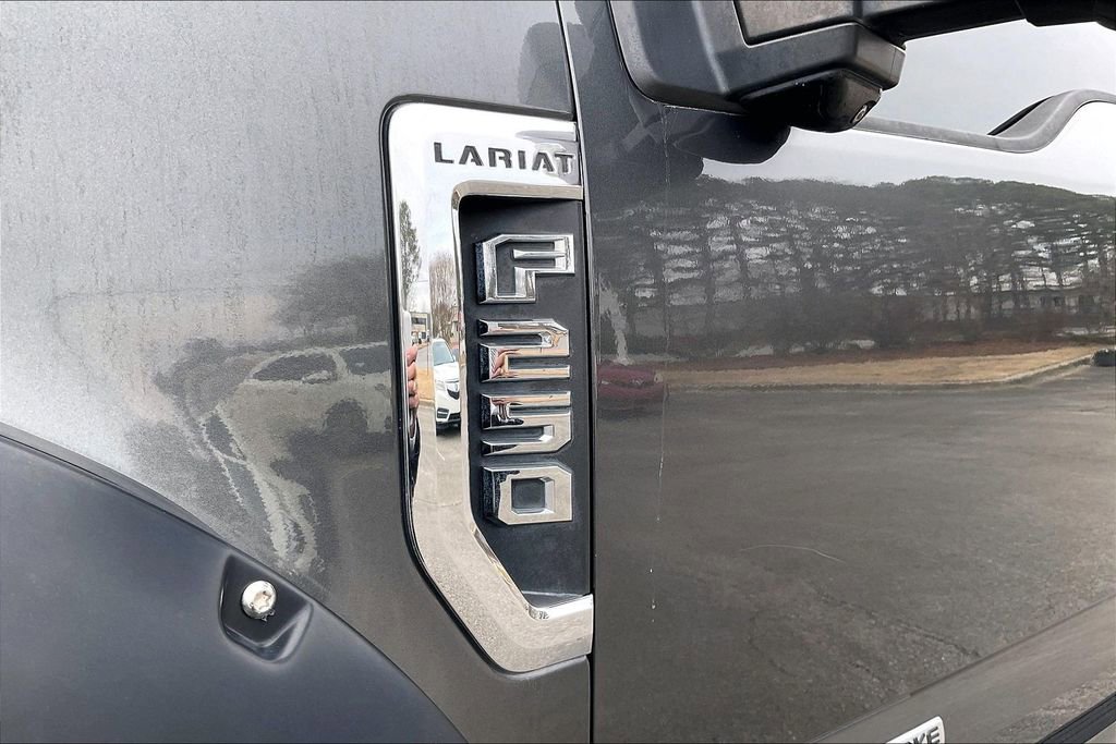 Used 2017 Ford F250 Lariat w/ Lariat Value Package image 8