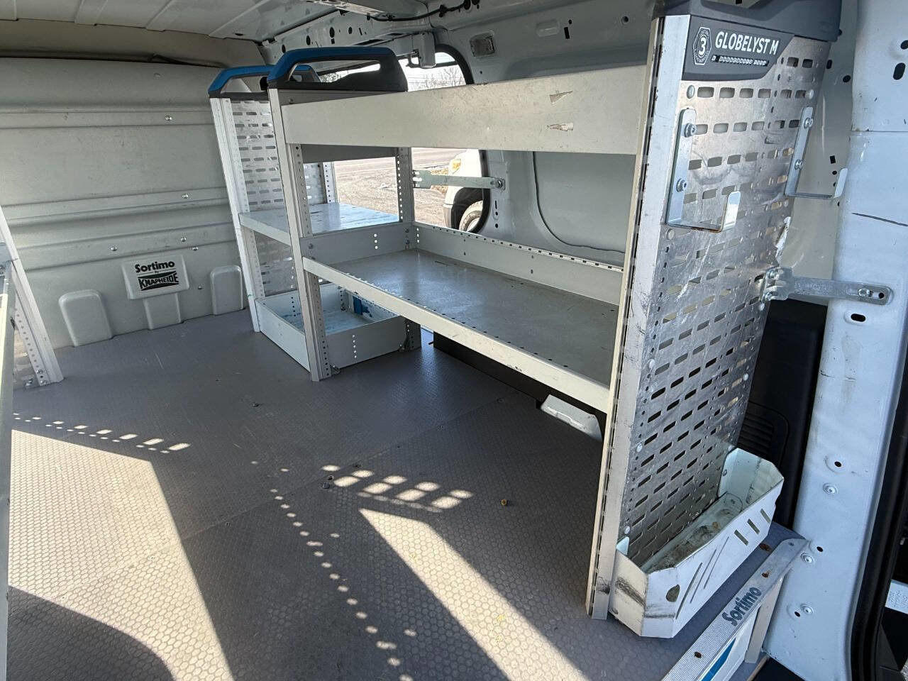 Used 2015 Ford Transit Connect XL image 14