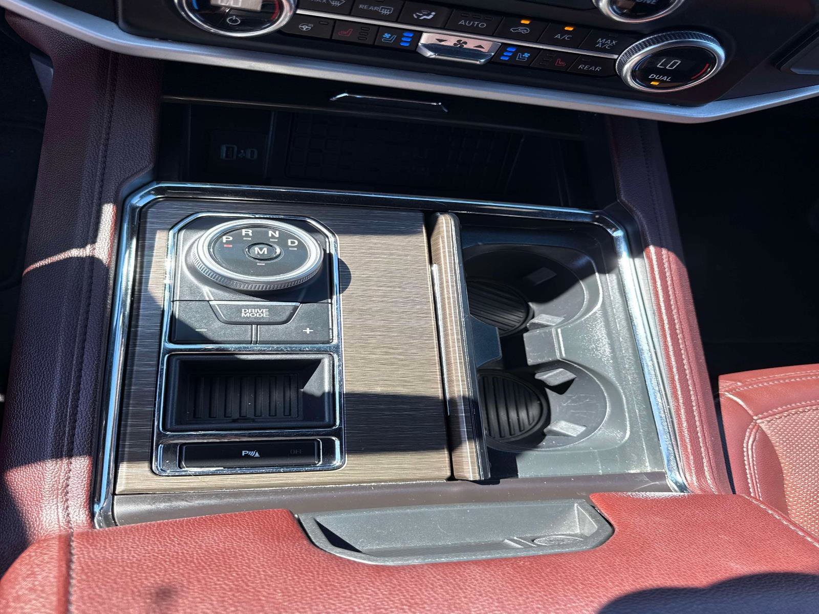 Used 2023 Ford Expedition Limited image 31