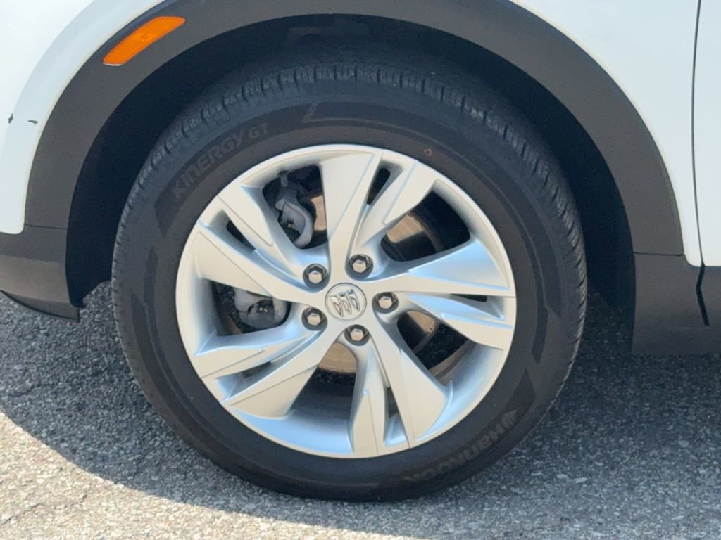 Certified 2024 Buick Encore GX Preferred AWD/4WD image 30