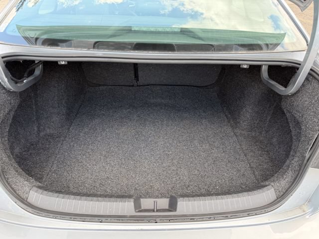 Used 2024 Volkswagen Jetta SE FWD image 18