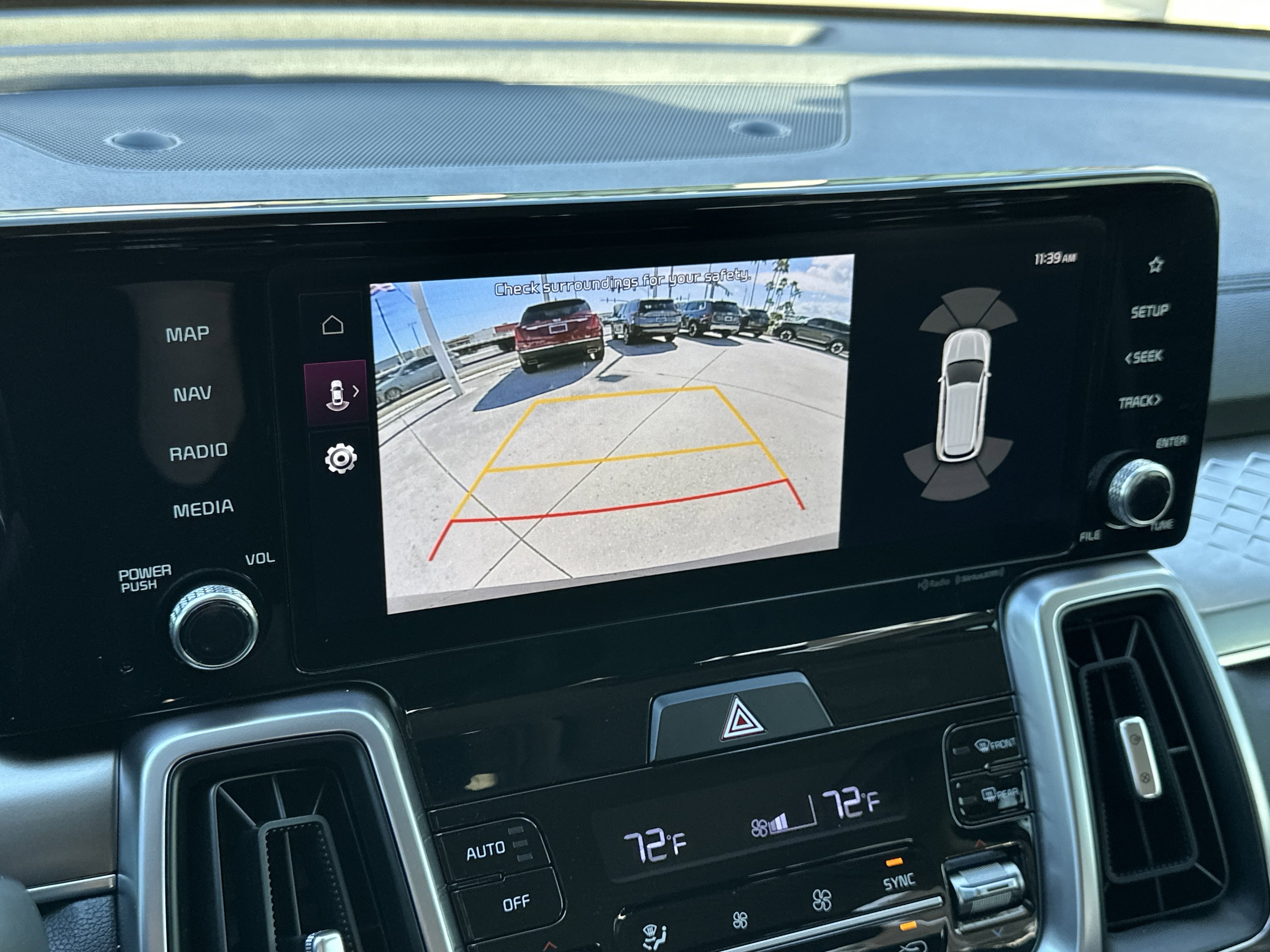 Certified 2024 Kia Sorento EX image 33